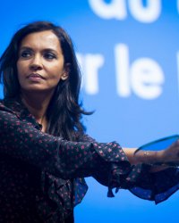 Karine Le Marchand sur L'Amour est dans le pré : "Je vais être dure à remplacer"