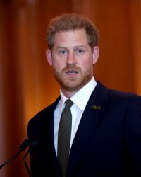 Le prince Harry annonce l'écriture de ses mémoires