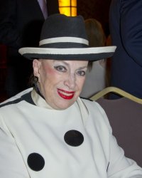 Geneviève de Fontenay, sur le point d'arrêter les concours de Miss ?