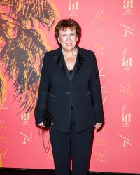 Roselyne Bachelot, "reine de la vinaigrette", raconte sa passion pour la cuisine