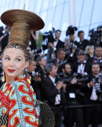 Victoria Abril, reine des looks insolites