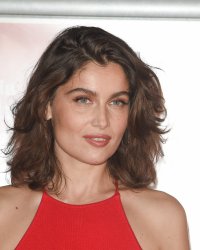 Laetitia Casta évoque sa timidité : "Je ne peux lutter contre mon côté sauvage"