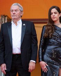 Anouchka Delon rassure sur la santé de son père : "Il s'en est bien sorti"