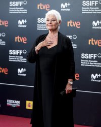 Judi Dench se confie sur son handicap : "Je ne peux plus lire"