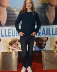 Isabelle Carré évoque sans détour l'homosexualité de son père