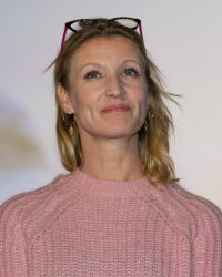 À bientôt 50 ans, Alexandra Lamy décide d'assumer pleinement son âge