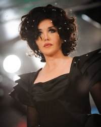 Isabelle Adjani : elle ne voit sa nièce qu'une fois par an !