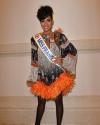 Clémence Botino, révoltée : non, Miss France n'est pas qu'une "simple beauté"
