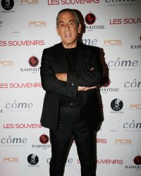 Pourquoi Thierry Ardisson ne porte-t-il que du noir ?