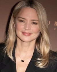 Virginie Efira évoque Julien Doré : "Je suis heureuse de cette amitié"