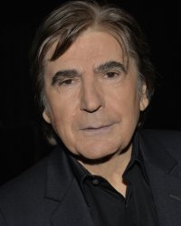 Serge Lama : 56 ans après, il se confie sur la mort de son ex-fiancée
