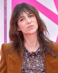 Charlotte Gainsbourg incarnera Simone de Beauvoir dans An Ocean Apart