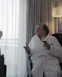 Thalasso joue avec l'image publique de Gérard Depardieu et Michel Houellebecq