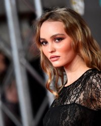 Lily-Rose Depp et The Weeknd vont se donner la réplique dans la série The Idol