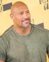 Vu sur le Web : Marilyn aux enchères, The Rock papa poule et Miles Teller excusé