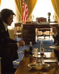 Revue de presse : Elvis & Nixon rend la critique hilare
