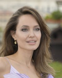 Angelina Jolie : ses révélations sur Harvey Weinstein et Brad Pitt