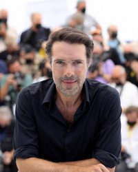 OSS 117 : Bientôt un quatrième volet ? Nicolas Bedos répond