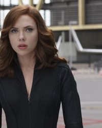 Black Widow se dévoile dans une première bande-annonce explosive