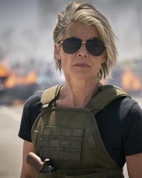 Linda Hamilton : ses fausses fesses sur le tournage de Terminator Dark Fate