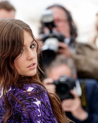 Mouche géante, Marseille... Le point sur les projets d'Adèle Exarchopoulos