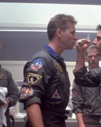 Val Kilmer rejoint Tom Cruise dans Top Gun 2