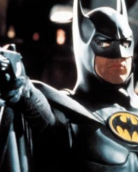 Pour The Flash et après 33 ans, Michael Keaton dépoussière son costume de Batman