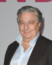 Christian Clavier au casting de la parodie de Rendez-vous en terre inconnue