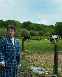 Scène de nu : le dilemme de François Cluzet