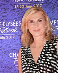 Joyeuse retraite : Michèle Laroque et Thierry Lhermitte unis contre leur fille