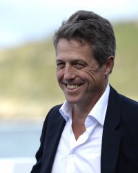 Hugh Grant pleure devant "tous les films" qu'il voit