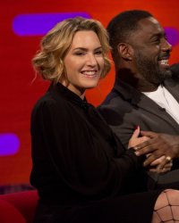 Kate Winslet : en chaussettes pour une scène de sexe !
