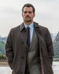 Henry Cavill évoque sa moustache, source de nombreux problèmes