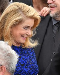 Catherine Deneuve et Jessica Chastain signent pour un huis clos féminin