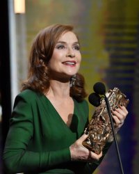 Vu sur le Web : Isabelle Huppert déchaînée, un clown flippant et Scarlett Trump