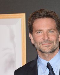 Bradley Cooper partant pour tourner avec Alain Chabat en français