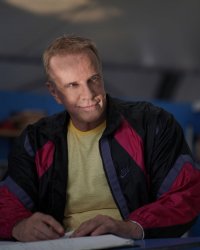 Christophe Lambert : un costume en latex pour simuler des muscles dans La Source