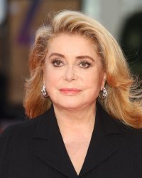 Catherine Deneuve, Pierre Niney... 10 célébrités samplées par Bon Entendeur