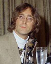 John Lennon : 3 documentaires pour tout connaître sur l'icône des Beatles