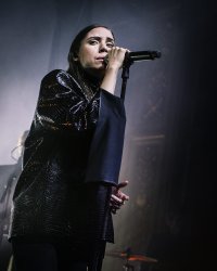 Lykke Li publie un nouveau single BRON : planant et réussi