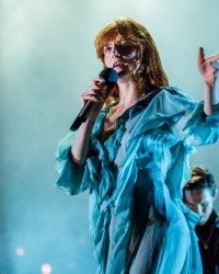 Calvin Harris et Florence and the Machine, furieux contre Theresa May