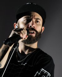 Woodkid, Nils Frahm et Robert De Niro réunis dans un mini-album sur les réfugiés