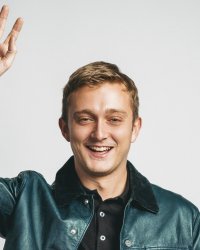 Qui est Vald, le futur Eminem français ?