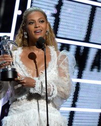 Beyoncé triomphe aux MTV Video Music Awards 2016