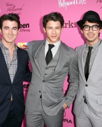 Les Jonas Brothers se reforment et sortent un nouveau single