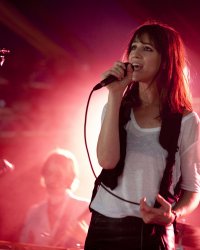 Charlotte Gainsbourg s'apprête à sortir son premier album en six ans