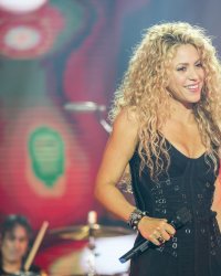 Shakira, Céline Dion, Adele... Ces artistes qui se sont cassé la voix