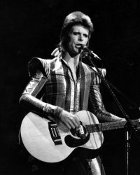 David Bowie a désormais droit... à sa poupée Barbie !