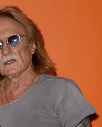 Christophe : cette chanson de son répertoire qu'il n'aime pas