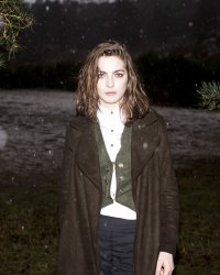 EXCLU - Fishbach : "J'aime autant John Carpenter que Daniel Balavoine"